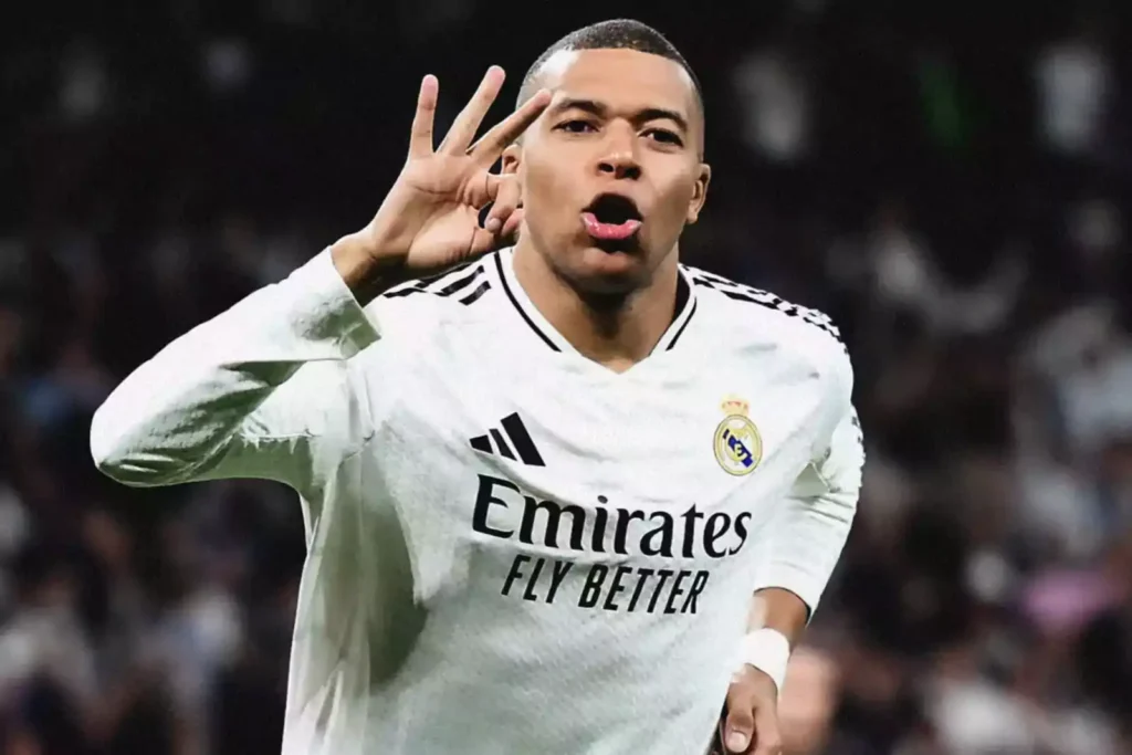 Kylian Mbappé, atacante do Real Madrid, fala sobre possível favoritismo ao prêmio Bola de Ouro 2025