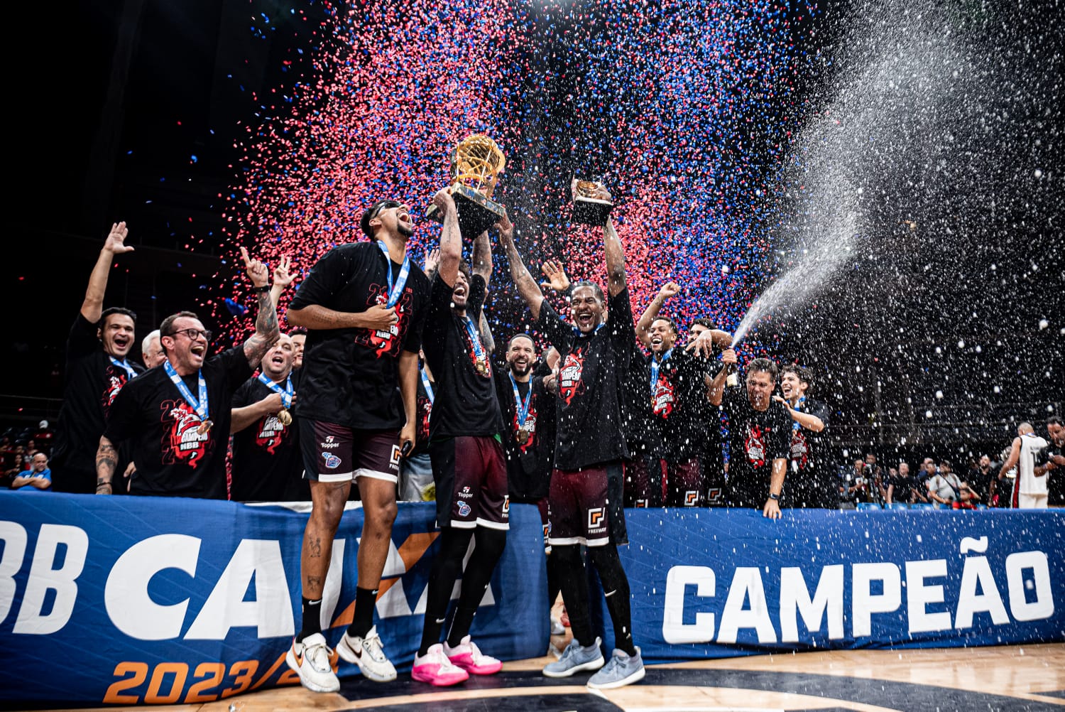 O SESI Franca é o atual campeão do NBB, liga de basquete brasileira. Confira quem são os maiores campeões da história do torneio