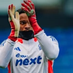 Carlos Miguel estaria cogitando uma saída do Nottingham Forest e clubes brasileiros ficam de olho